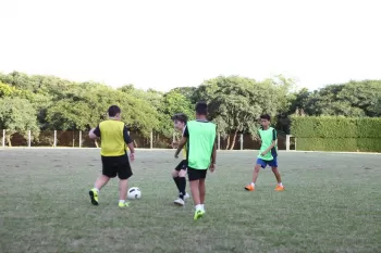 Projeto Verão 2019 - Aulas de Futebol de Campo