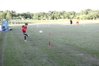 Projeto Verão 2019 - Aulas de Futebol de Campo
