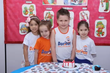 Aniversariantes de Novembro - Escola Doritos