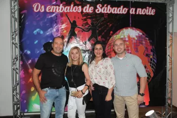 Os Embalos de Sábado à Noite