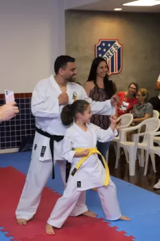 Troca de faixa - Karatê