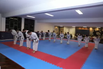 Troca de faixa - Karatê