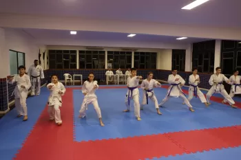Troca de faixa - Karatê