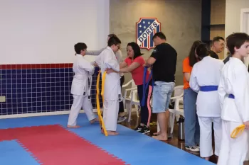 Troca de faixa - Karatê
