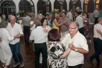 Réveillon - Jantar Pais e Filhos