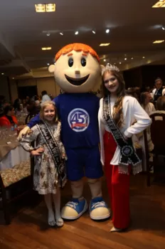 Lançamento do Selo de 45 anos da inauguração do Clube Dores