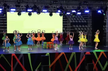 18° ESPETÁCULO DE DANÇA: CORES