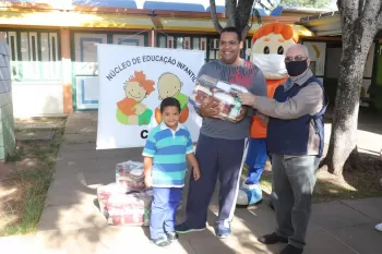 Dores em Ação Social: Doações Escola Caic