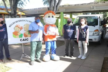 Dores em Ação Social: Doações Escola Caic