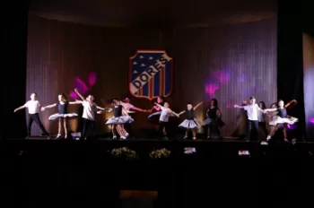 Espetáculo de Dança - A.C.R.E.D.I.T.A