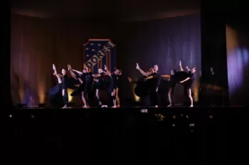 Espetáculo de Dança - A.C.R.E.D.I.T.A