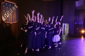 Espetáculo de Dança - A.C.R.E.D.I.T.A