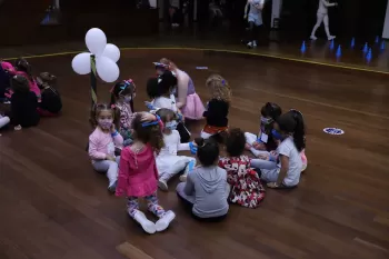 Tarde Encantada na Dança