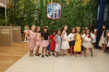 Anfitriãs - Jantar Infantil Baixinhos em Ação - 2026