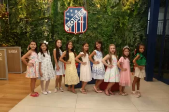 Anfitriãs - Jantar Infantil Baixinhos em Ação - 2026