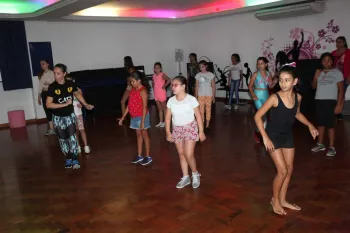 Projeto Verão 2019 - Aulas de dança (teenmix e infantimix)