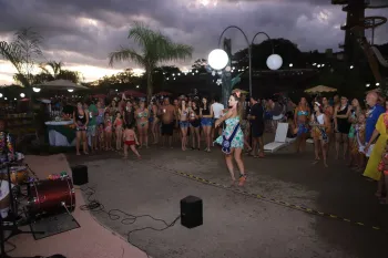 Luau no Praia!
