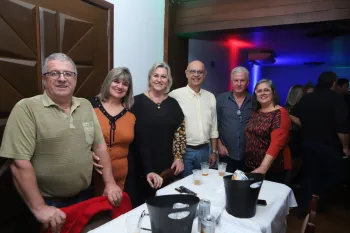 Embalos de Sábado à Noite