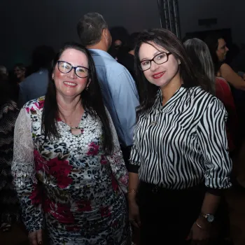 Embalos de Sábado à Noite