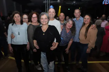 Embalos de Sábado à Noite