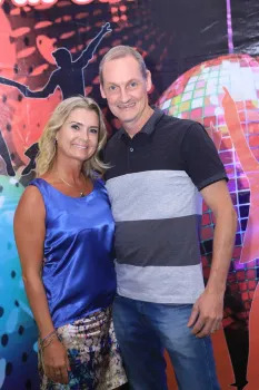 Embalos de Sábado à Noite
