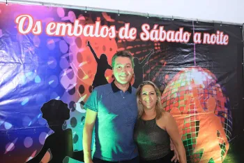 Embalos de Sábado à Noite