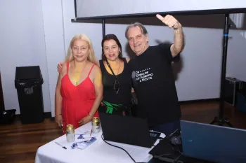 Embalos de Sábado à Noite