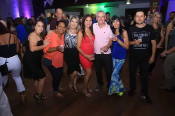 Embalos de Sábado à Noite