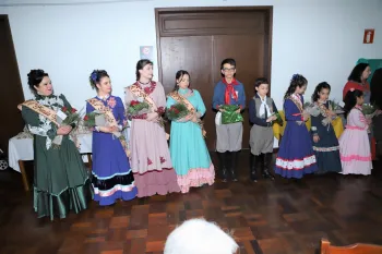 Troca de Faixa e Crachás - Prendas e Peões Dorenses
