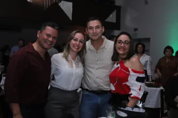 Embalos de Sábado à Noite