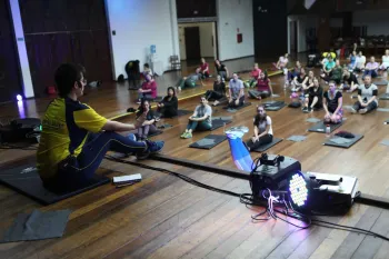 Aula Master de Pilates e Yoga