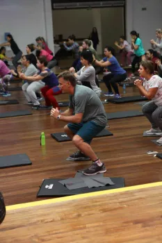Aula Master de Pilates e Yoga