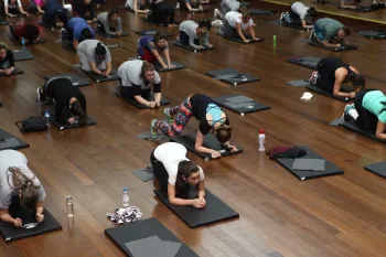 Aula Master de Pilates e Yoga