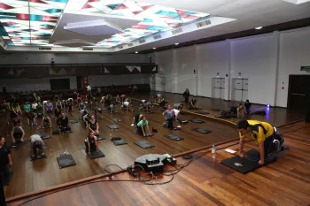 Aula Master de Pilates e Yoga