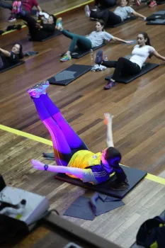 Aula Master de Pilates e Yoga