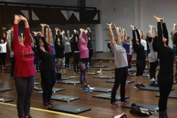 Aula Master de Pilates e Yoga