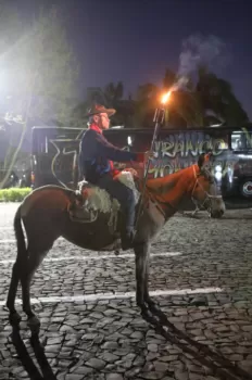 Chegada da Chama Crioula e Jantar Fandango