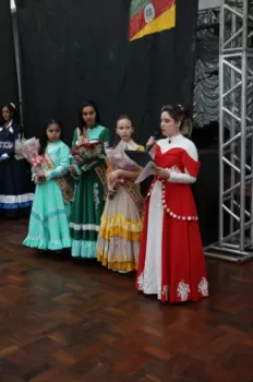 Noite do Grupo de Danças Adulto