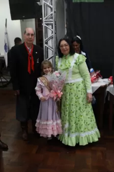 Noite do Grupo de Danças Adulto