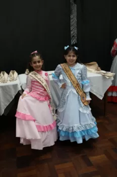 Noite do Grupo de Danças Adulto