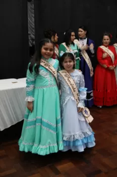 Noite do Grupo de Danças Adulto