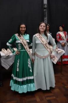 Noite do Grupo de Danças Adulto