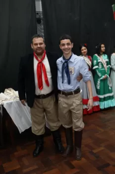 Noite do Grupo de Danças Adulto