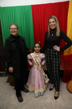 Noite do Grupo de Danças Adulto