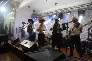 Noite do Grupo de Danças Adulto