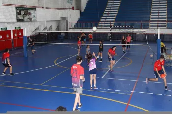 Projeto Verão 2019 - Aulas de Voleibol