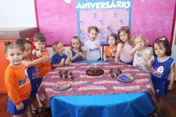 Aniversariantes de Dezembro - Escola Doritos