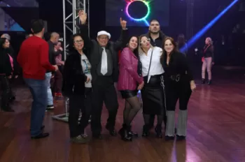 Embalos de Sábado à Noite