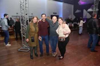 Embalos de Sábado à Noite