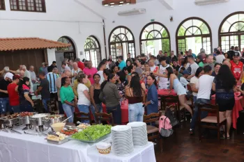 Confraternização dos funcionários do Clube Dores